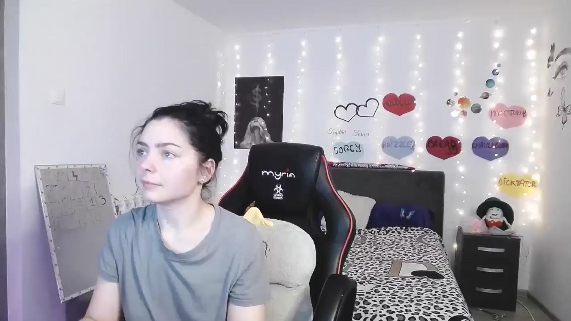 Gallery image thumbnail from YreneA's myfreecams stream on, 03/31/2025, 19:11 image 1 of 20