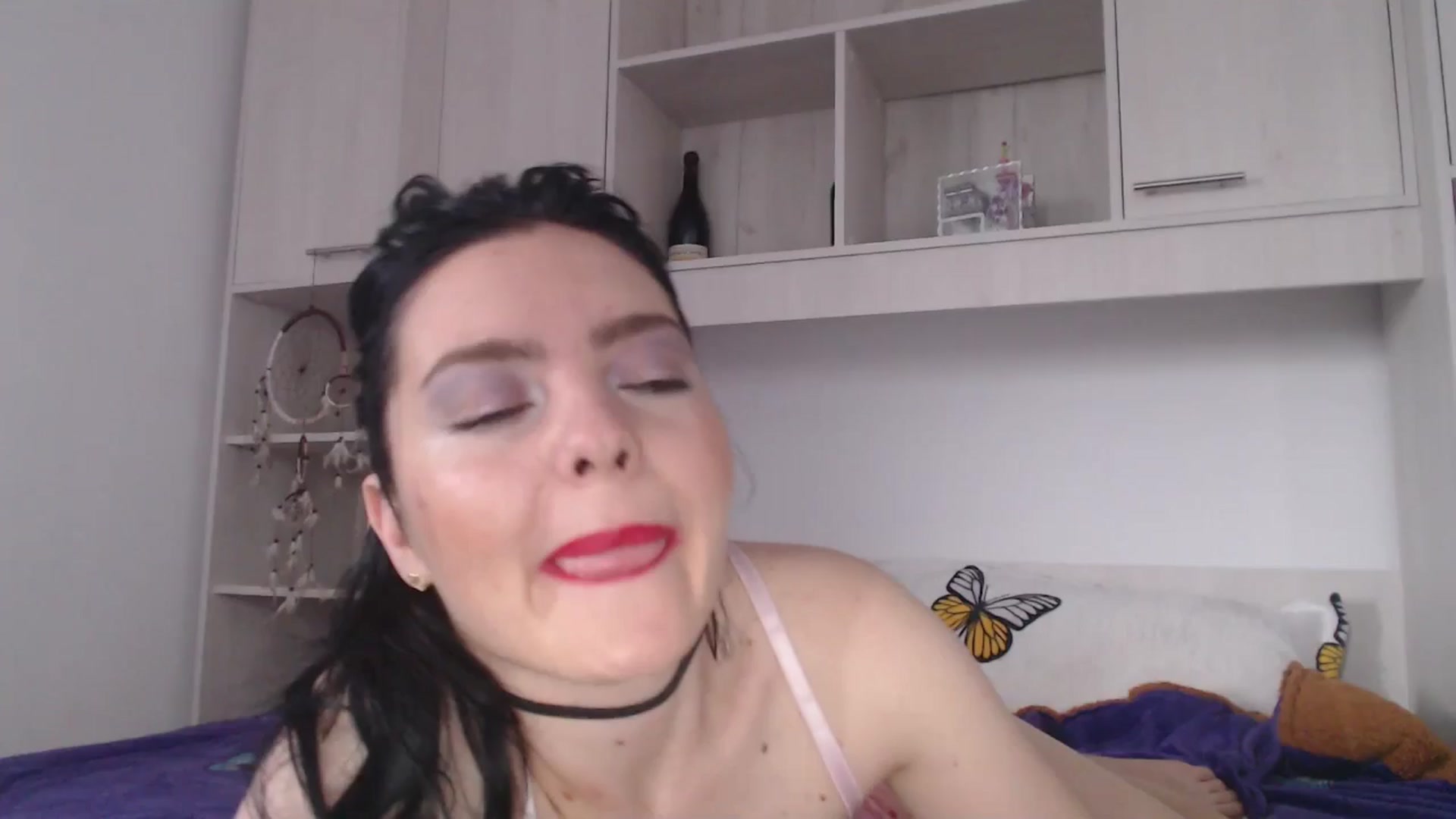 Gallery image thumbnail from YreneA's myfreecams stream on, 04/02/2025, 07:25 image 3 of 20