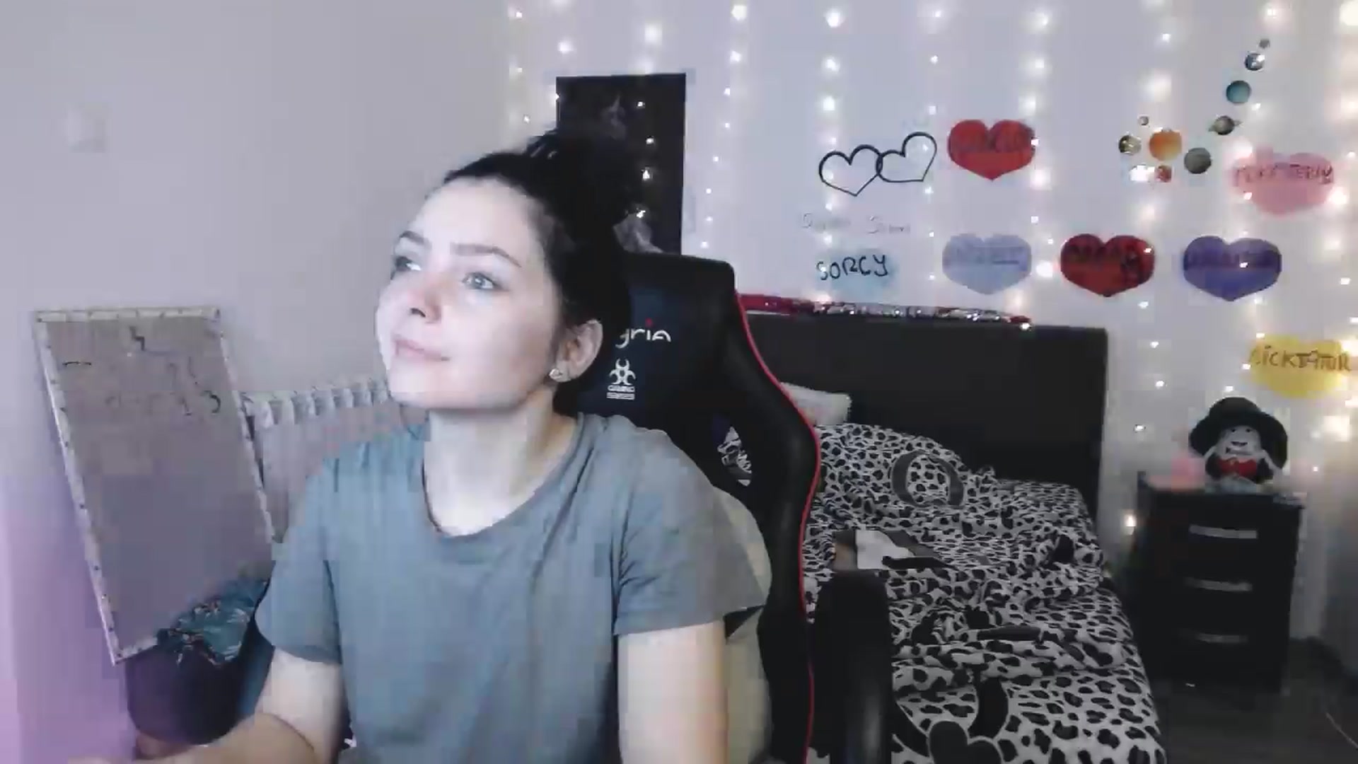 Gallery image thumbnail from YreneA's myfreecams stream on, 04/02/2025, 17:08 image 3 of 20