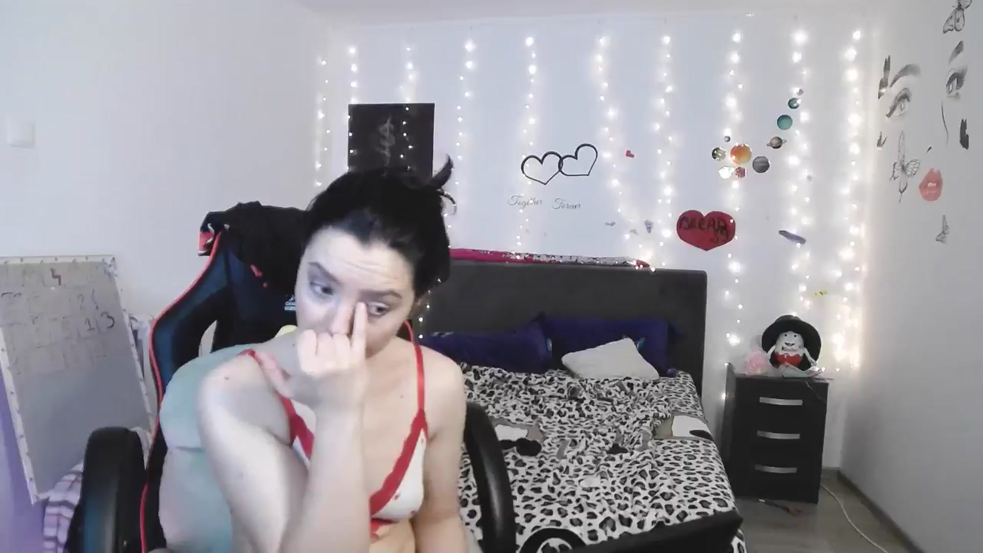 Gallery image thumbnail from YreneA's myfreecams stream on, 04/04/2025, 18:16 image 2 of 20