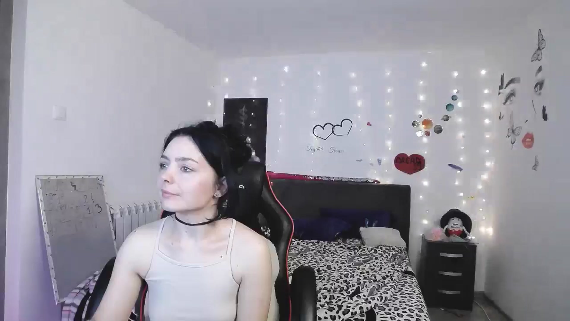 Gallery image thumbnail from YreneA's myfreecams stream on, 04/05/2025, 18:02 image 19 of 20
