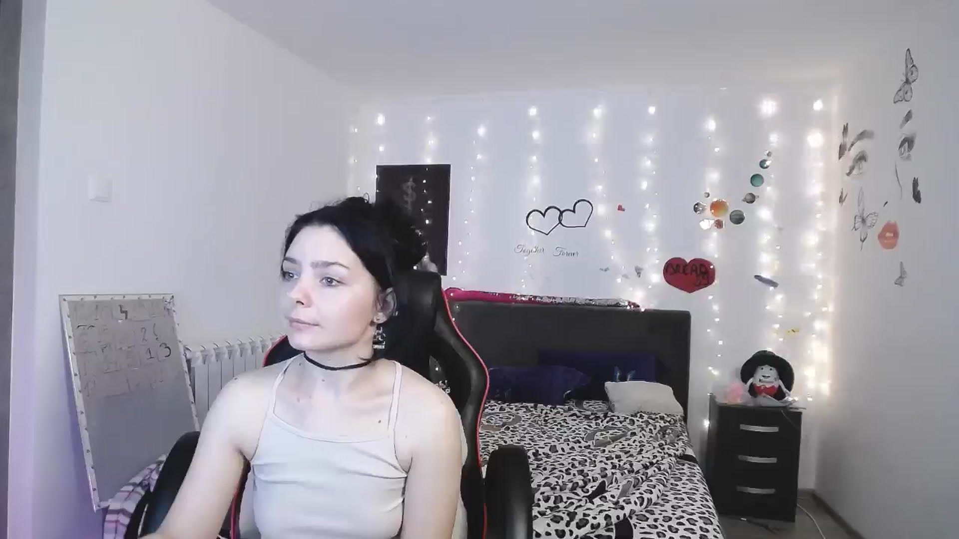 Gallery image thumbnail from YreneA's myfreecams stream on, 04/05/2025, 18:02 image 12 of 20