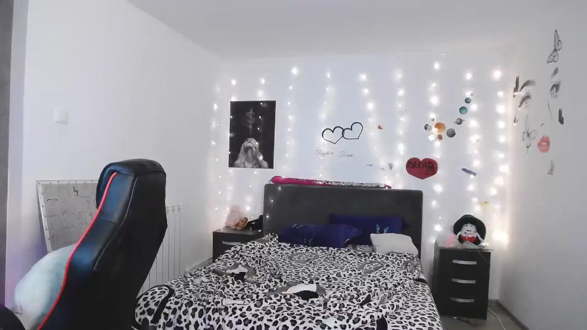 Gallery image thumbnail from YreneA's myfreecams stream on, 04/05/2025, 18:02 image 4 of 20