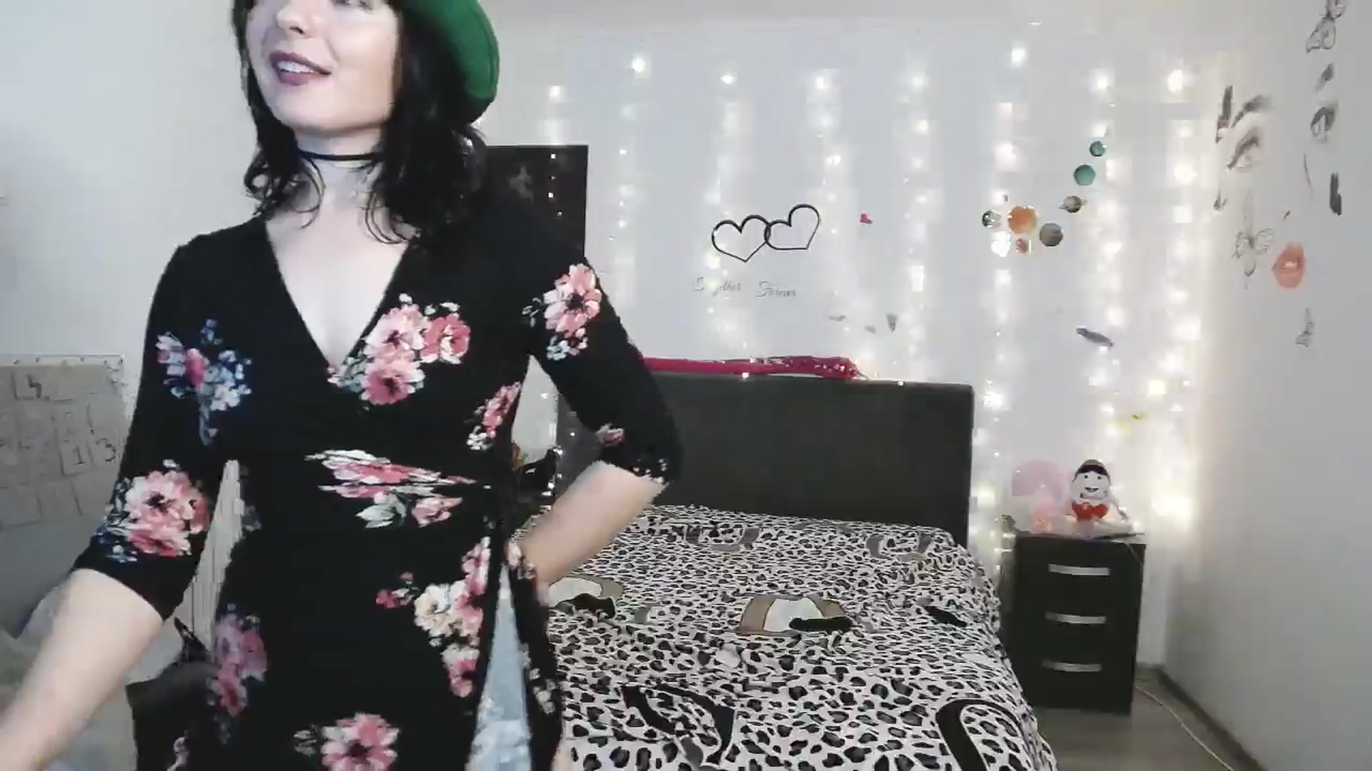 Gallery image thumbnail from YreneA's myfreecams stream on, 04/10/2025, 19:19 image 7 of 20