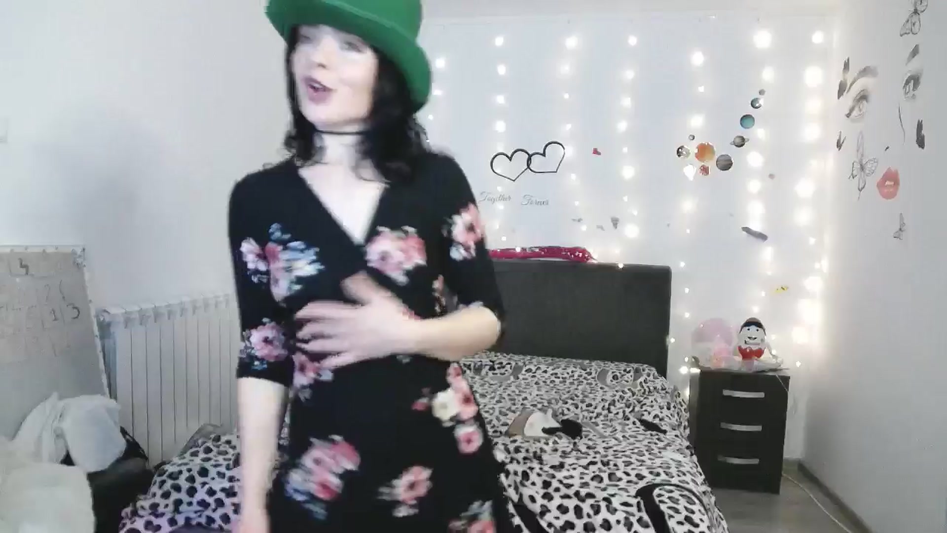 Gallery image thumbnail from YreneA's myfreecams stream on, 04/10/2025, 19:19 image 11 of 20