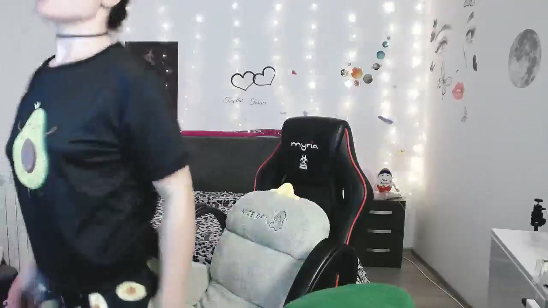 Gallery image thumbnail from YreneA's myfreecams stream on, 04/10/2025, 19:19 image 20 of 20