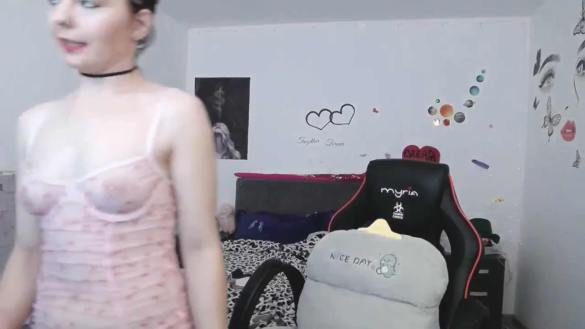 Gallery image thumbnail from YreneA's myfreecams stream on, 04/13/2025, 08:12 image 6 of 20