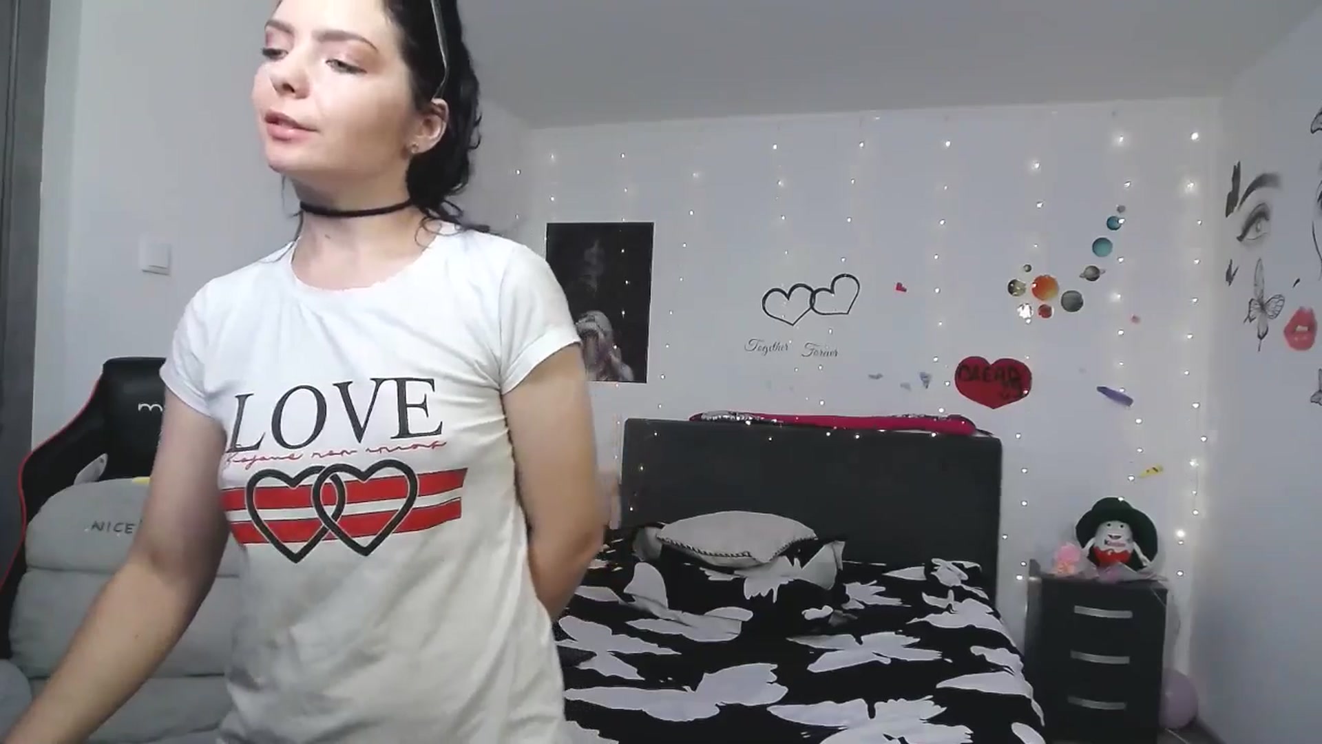 Gallery image thumbnail from YreneA's myfreecams stream on, 04/15/2025, 08:15 image 2 of 20