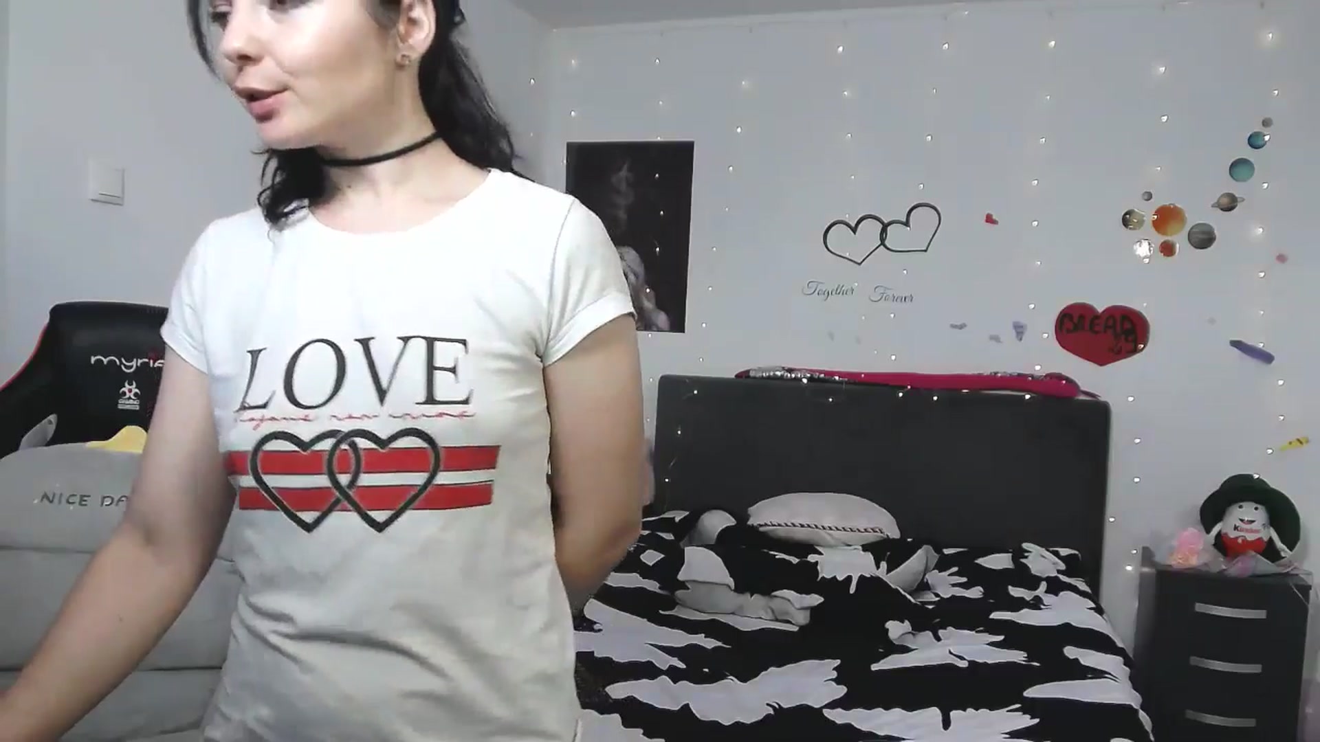 Gallery image thumbnail from YreneA's myfreecams stream on, 04/15/2025, 08:15 image 13 of 20