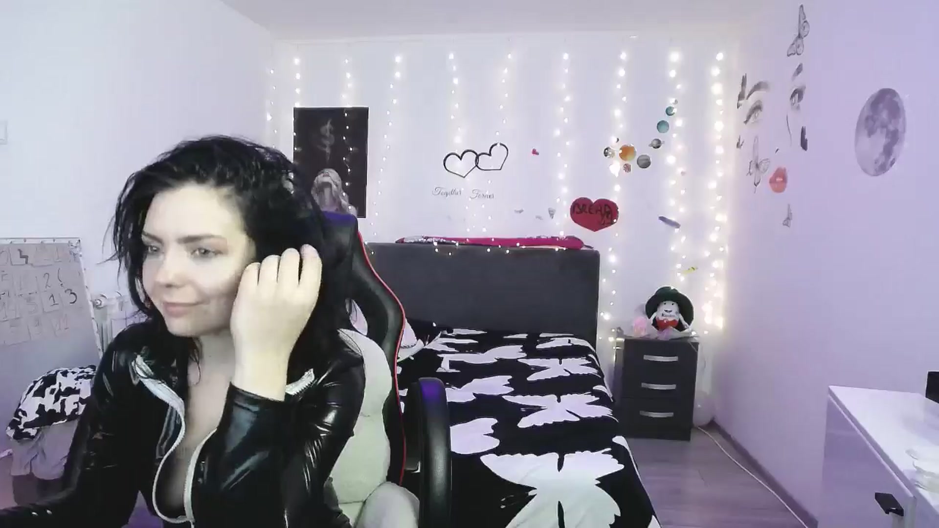 Gallery image thumbnail from YreneA's myfreecams stream on, 04/15/2025, 19:00 image 7 of 20