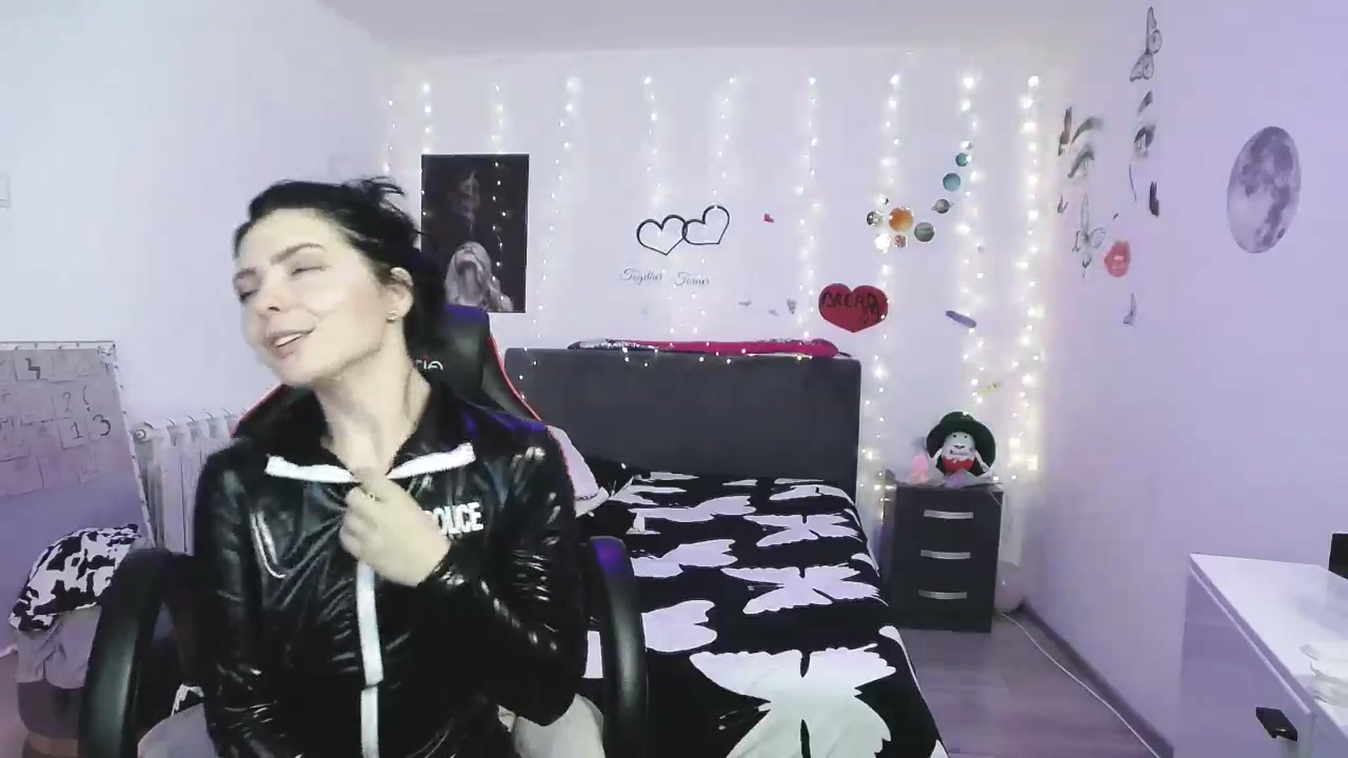Gallery image thumbnail from YreneA's myfreecams stream on, 04/15/2025, 19:00 image 6 of 20
