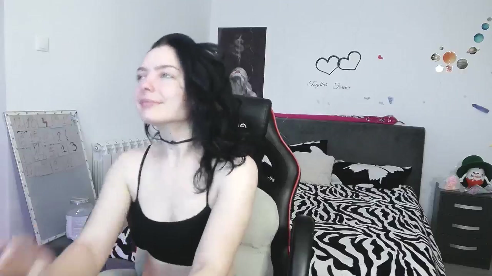 Gallery image thumbnail from YreneA's myfreecams stream on, 04/21/2025, 04:06 image 4 of 20