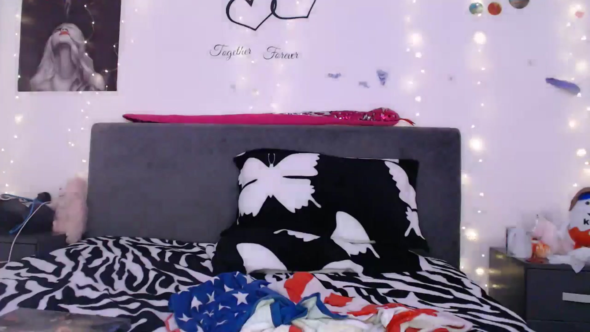 Gallery image thumbnail from YreneA's myfreecams stream on, 04/23/2025, 08:16 image 15 of 20