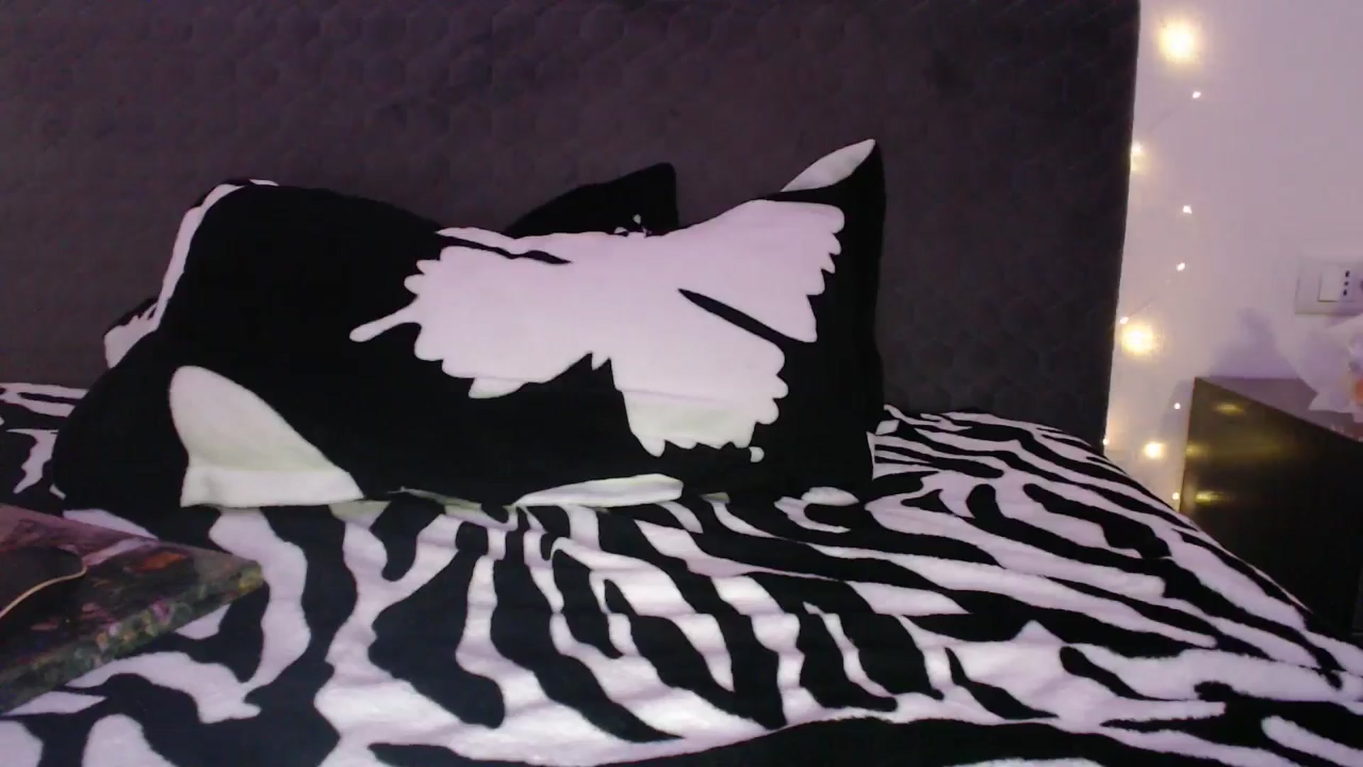 Gallery image thumbnail from YreneA's myfreecams stream on, 04/24/2025, 01:36 image 20 of 20