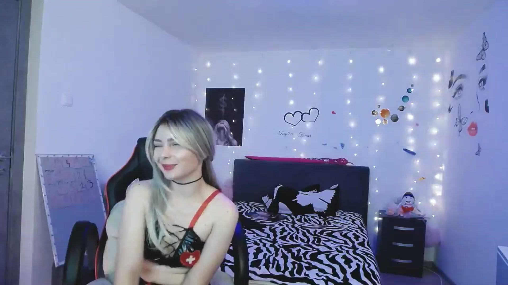 Gallery image thumbnail from YreneA's myfreecams stream on, 04/24/2025, 04:54 image 3 of 20