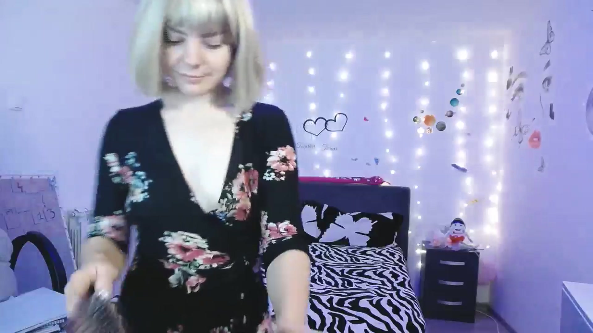 Gallery image thumbnail from YreneA's myfreecams stream on, 04/24/2025, 19:07 image 16 of 20