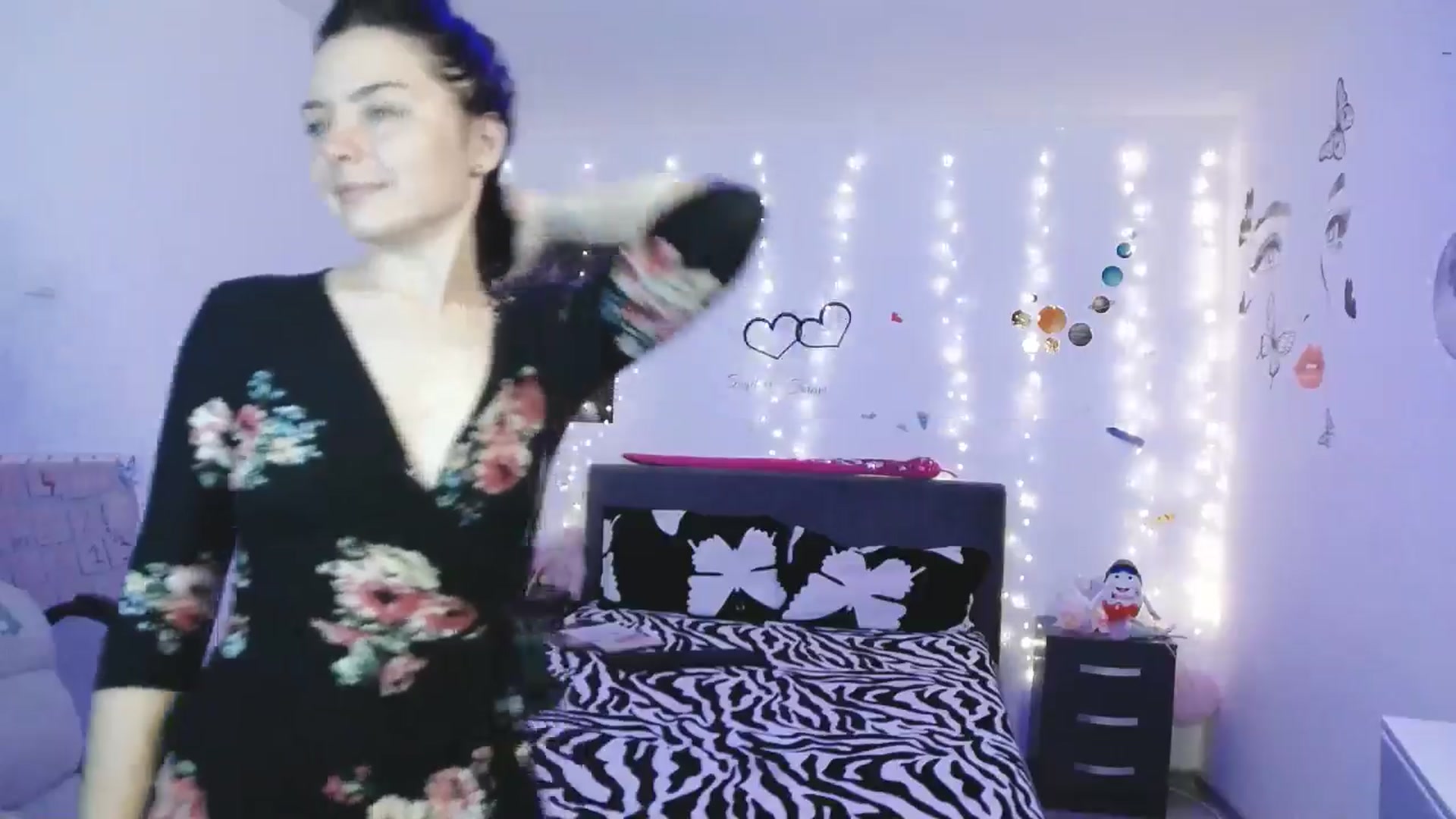 Gallery image thumbnail from YreneA's myfreecams stream on, 04/24/2025, 19:07 image 12 of 20