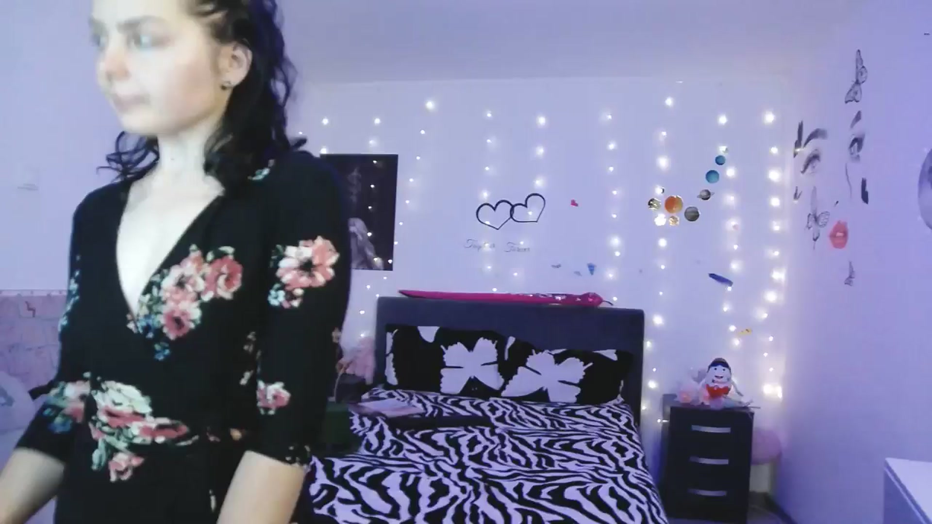 Gallery image thumbnail from YreneA's myfreecams stream on, 04/24/2025, 19:07 image 13 of 20