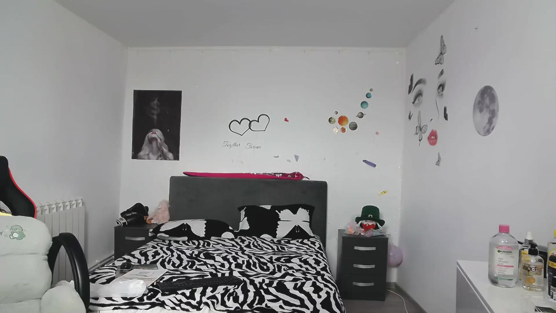 Gallery image thumbnail from YreneA's myfreecams stream on, 04/26/2025, 08:15 image 12 of 20