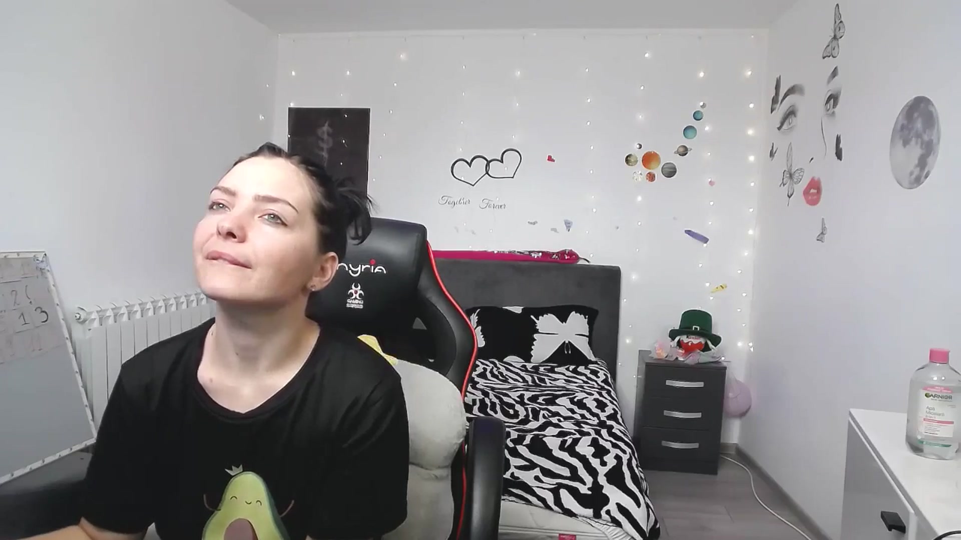Gallery image thumbnail from YreneA's myfreecams stream on, 04/26/2025, 08:15 image 19 of 20