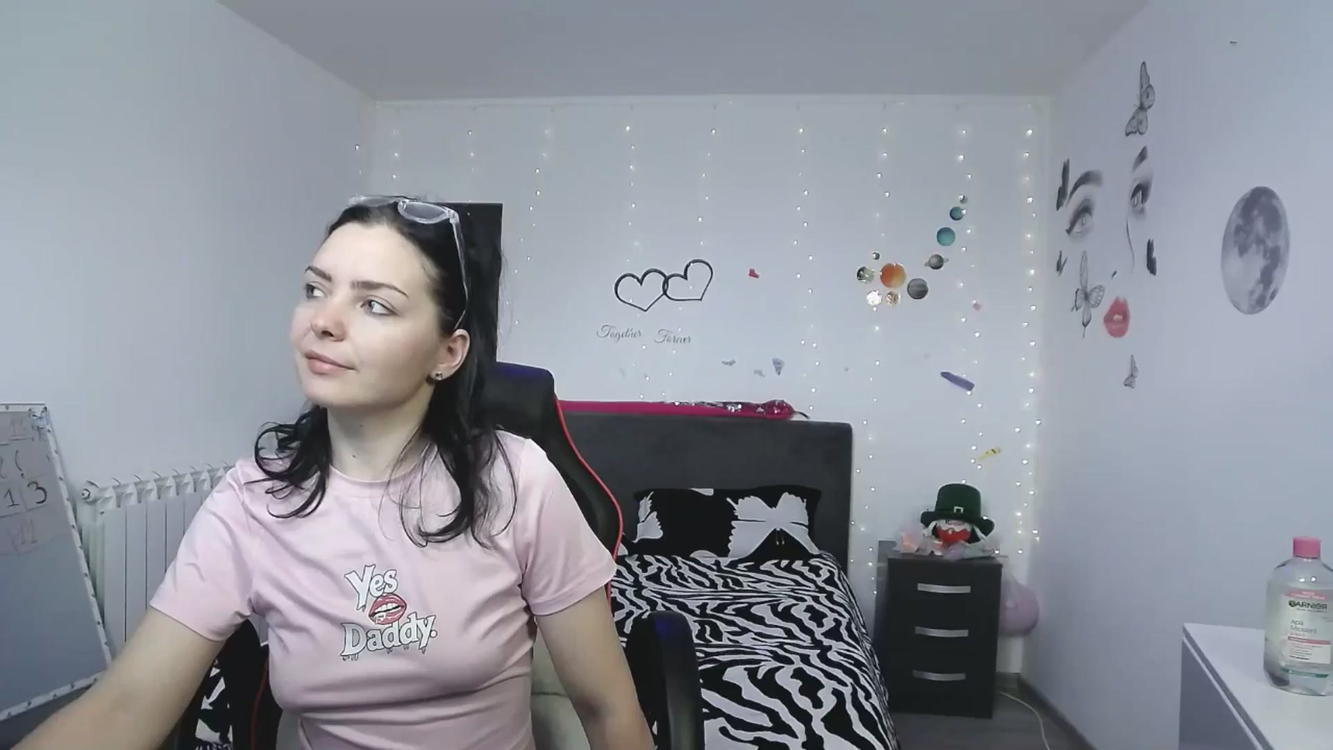 Gallery image thumbnail from YreneA's myfreecams stream on, 04/26/2025, 12:37 image 10 of 20