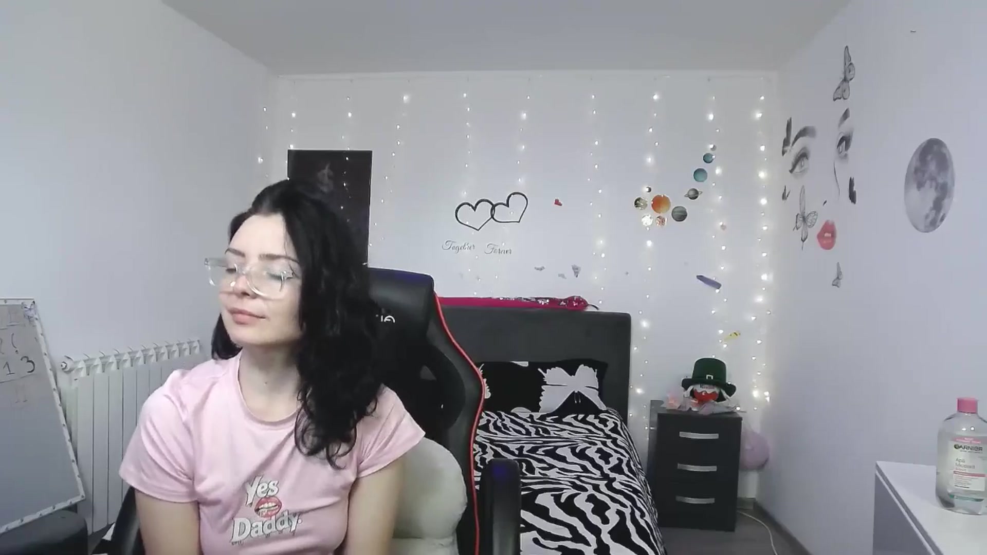 Gallery image thumbnail from YreneA's myfreecams stream on, 04/26/2025, 12:37 image 12 of 20