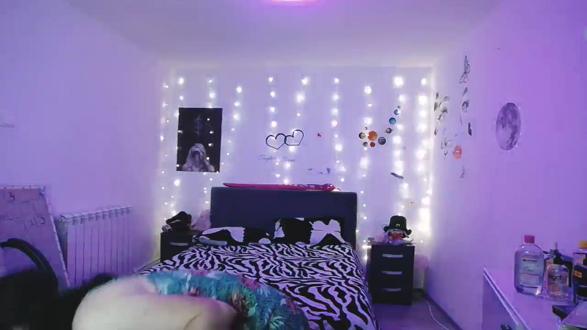 Gallery image thumbnail from YreneA's myfreecams stream on, 04/26/2025, 19:09 image 7 of 20