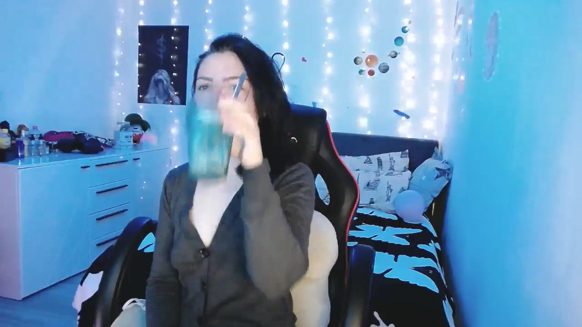 Gallery image thumbnail from YreneA's myfreecams stream on, 04/27/2025, 19:53 image 7 of 20