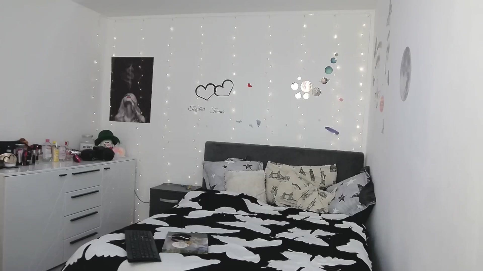 Gallery image thumbnail from YreneA's myfreecams stream on, 04/28/2025, 08:55 image 2 of 20