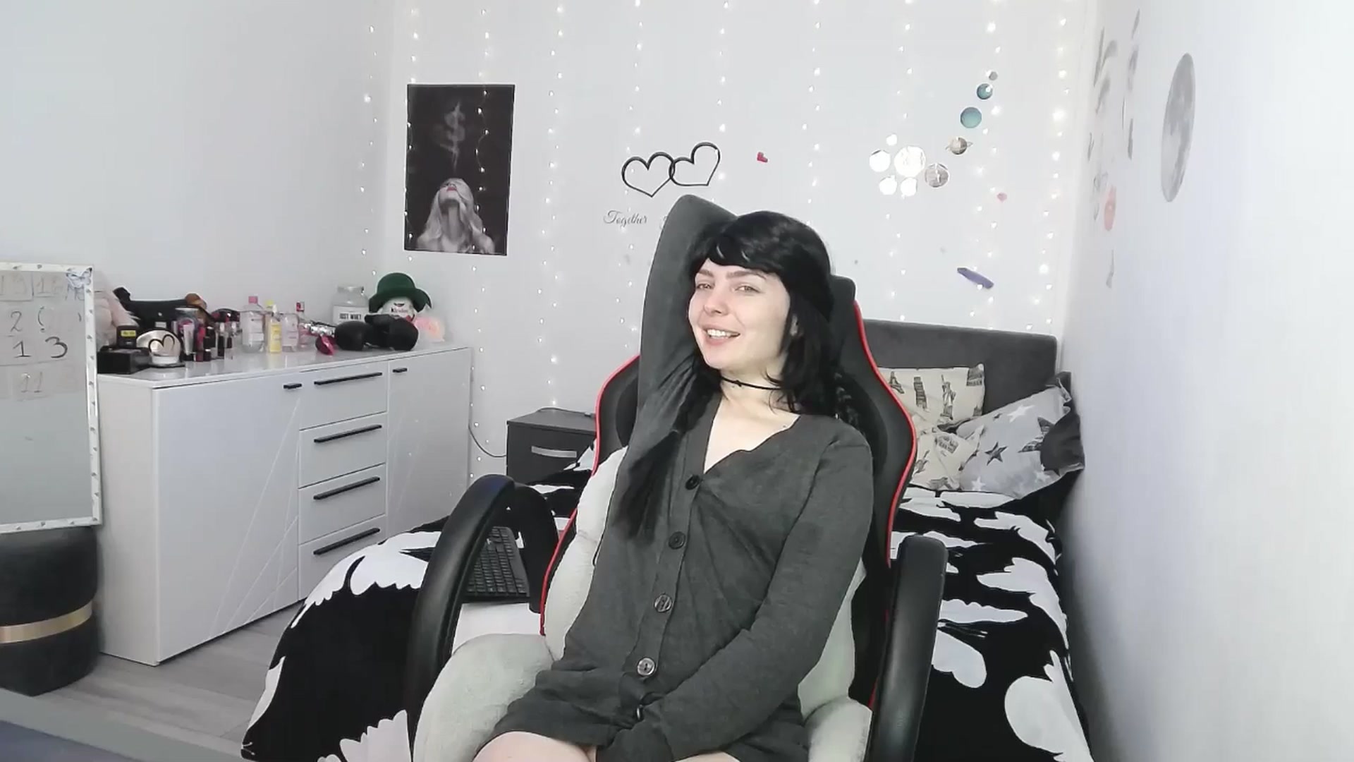 Gallery image thumbnail from YreneA's myfreecams stream on, 04/28/2025, 08:55 image 7 of 20