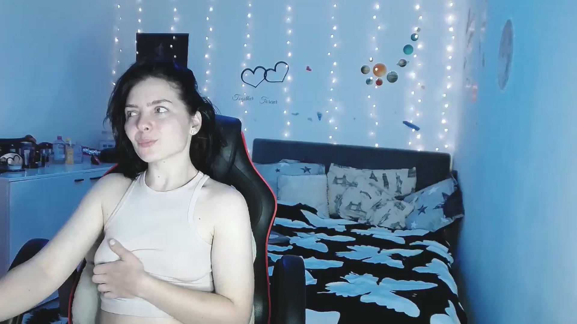 Gallery image thumbnail from YreneA's myfreecams stream on, 04/28/2025, 19:00 image 16 of 20
