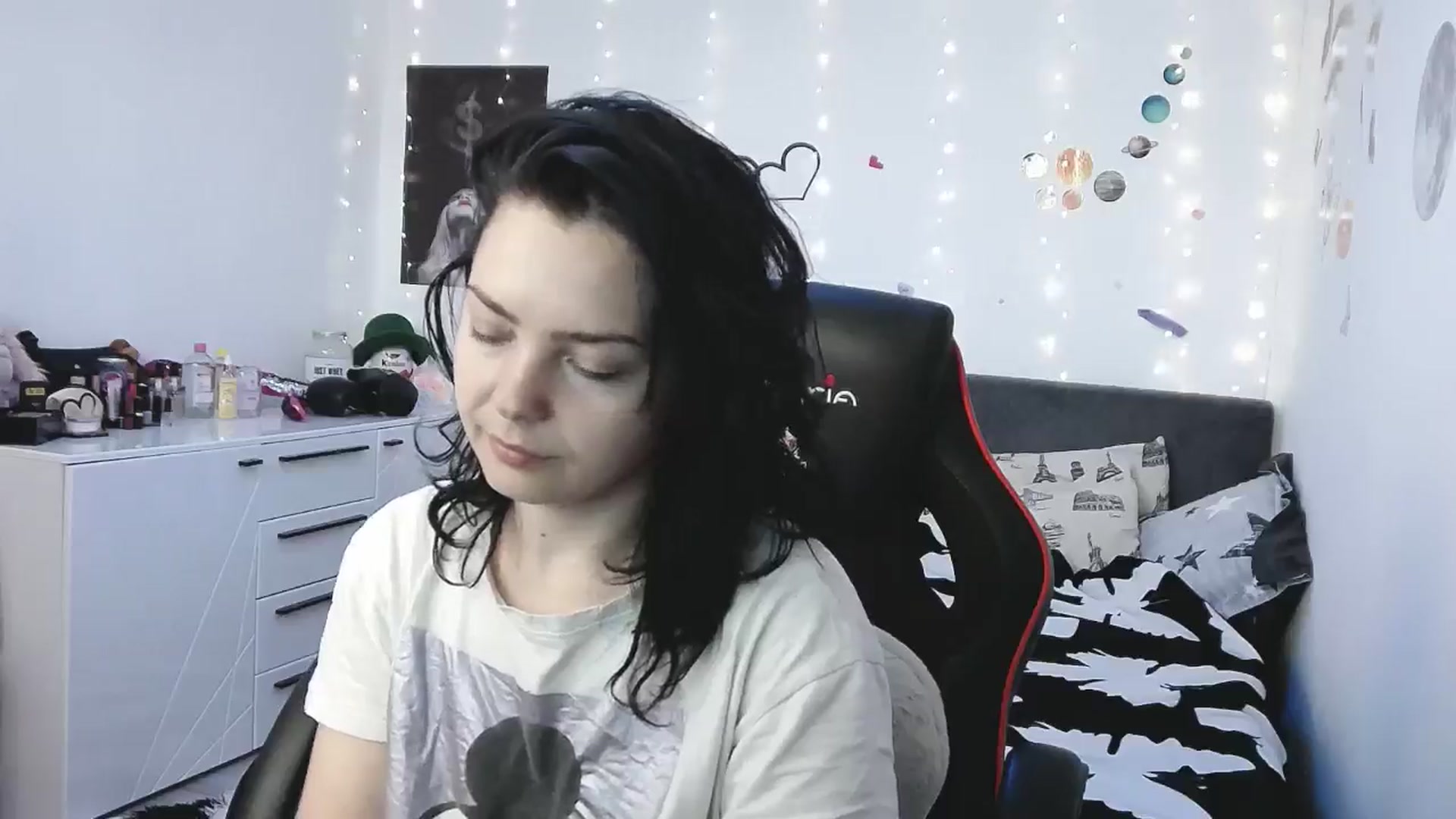 Gallery image thumbnail from YreneA's myfreecams stream on, 04/29/2025, 03:39 image 4 of 20