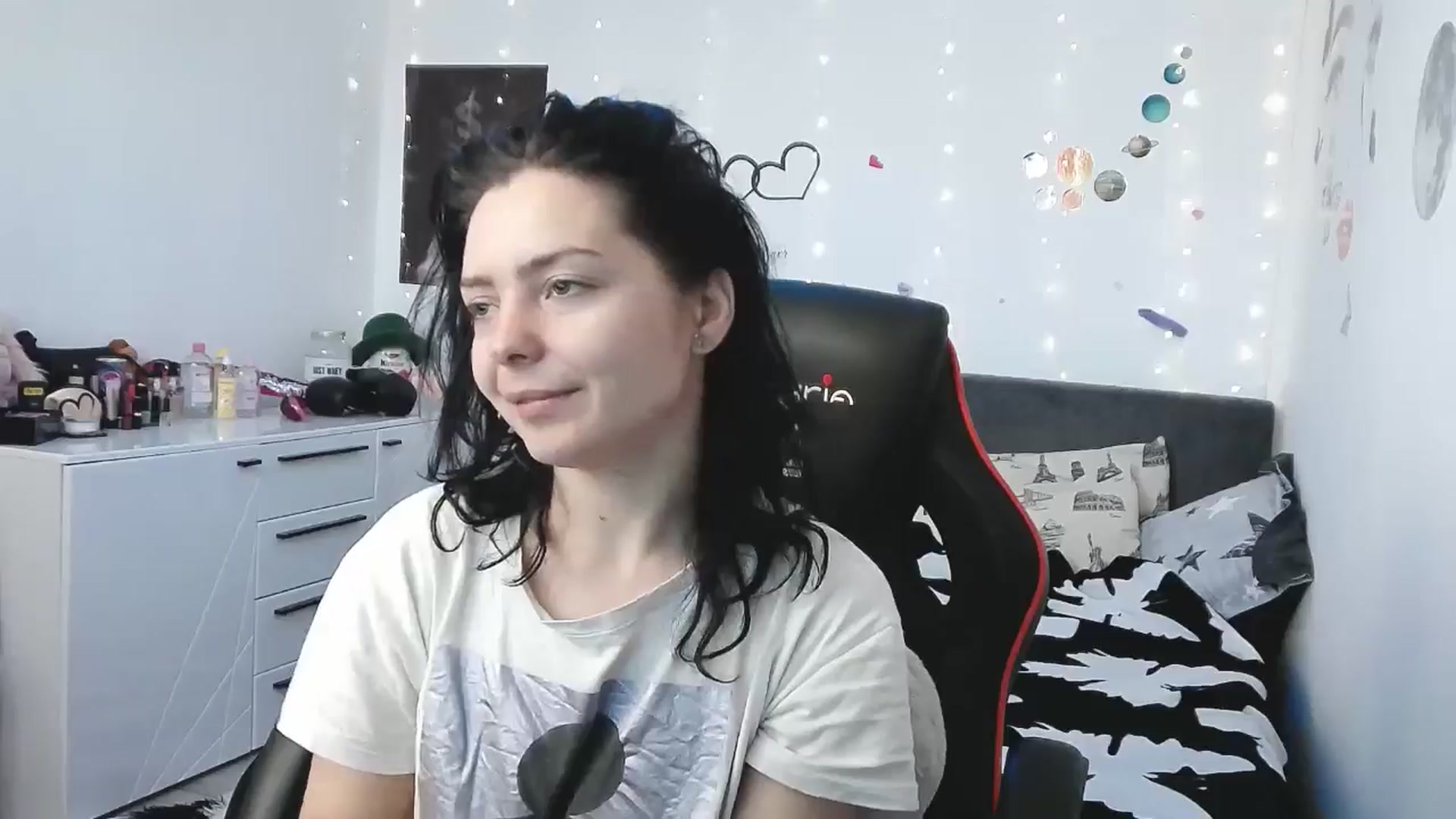 Gallery image thumbnail from YreneA's myfreecams stream on, 04/29/2025, 03:39 image 18 of 20