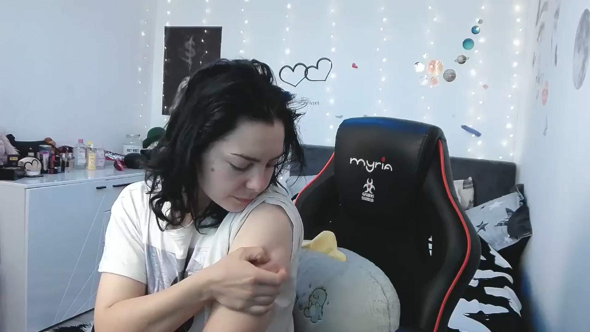 Gallery image thumbnail from YreneA's myfreecams stream on, 04/29/2025, 03:39 image 16 of 20