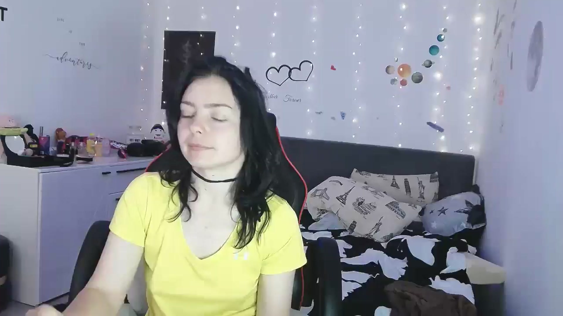 Gallery image thumbnail from YreneA's myfreecams stream on, 05/02/2025, 08:13 image 2 of 20