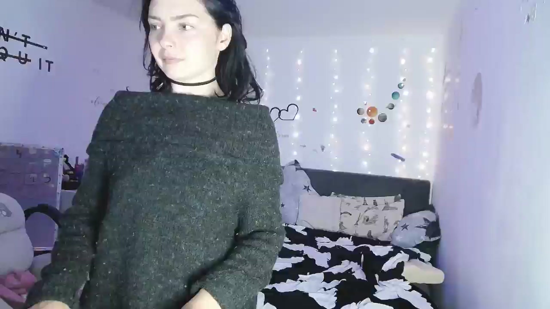 Gallery image thumbnail from YreneA's myfreecams stream on, 05/02/2025, 20:00 image 17 of 20