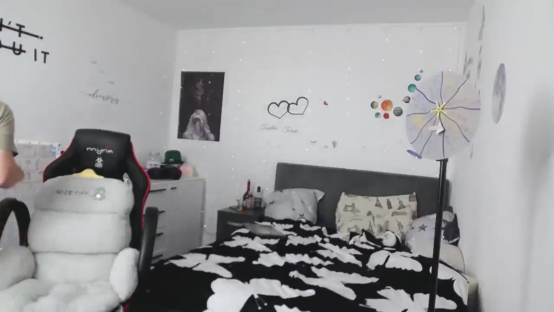 Gallery image thumbnail from YreneA's myfreecams stream on, 05/03/2025, 07:59 image 20 of 20