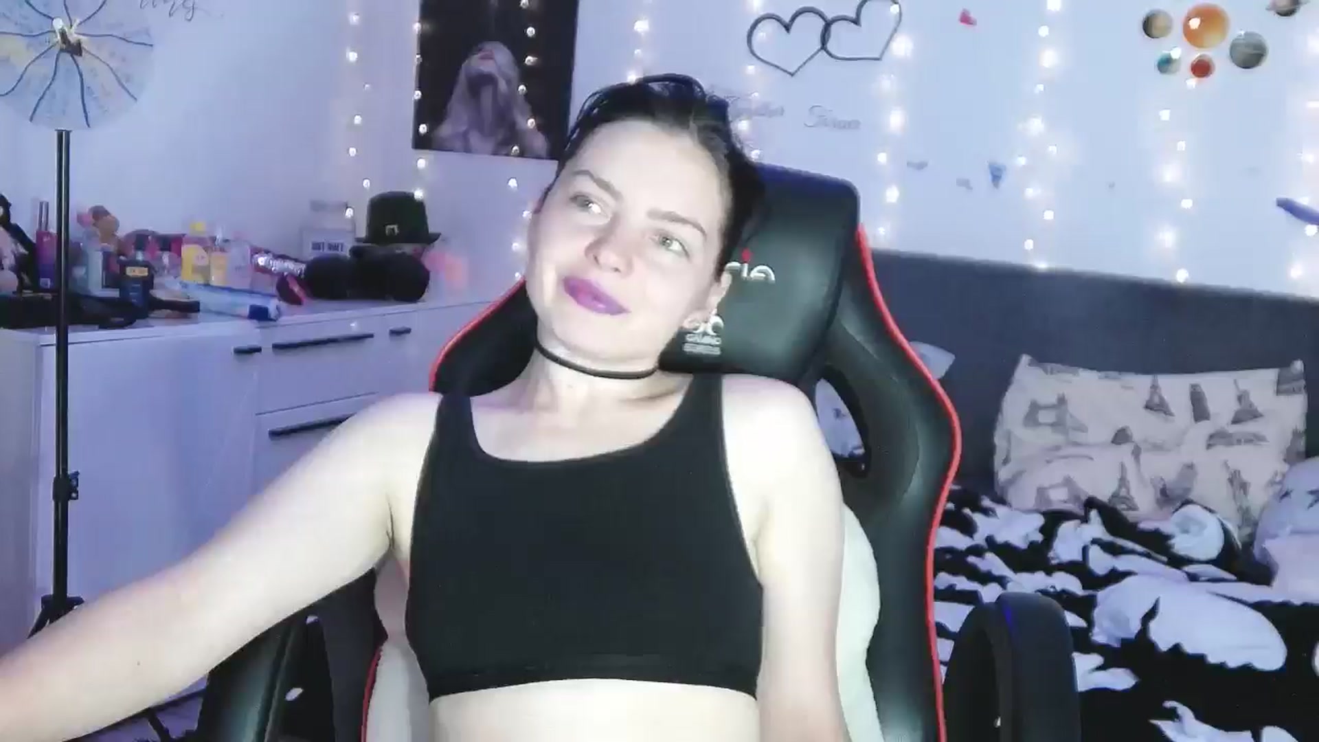 Gallery image thumbnail from YreneA's myfreecams stream on, 05/03/2025, 19:40 image 11 of 20
