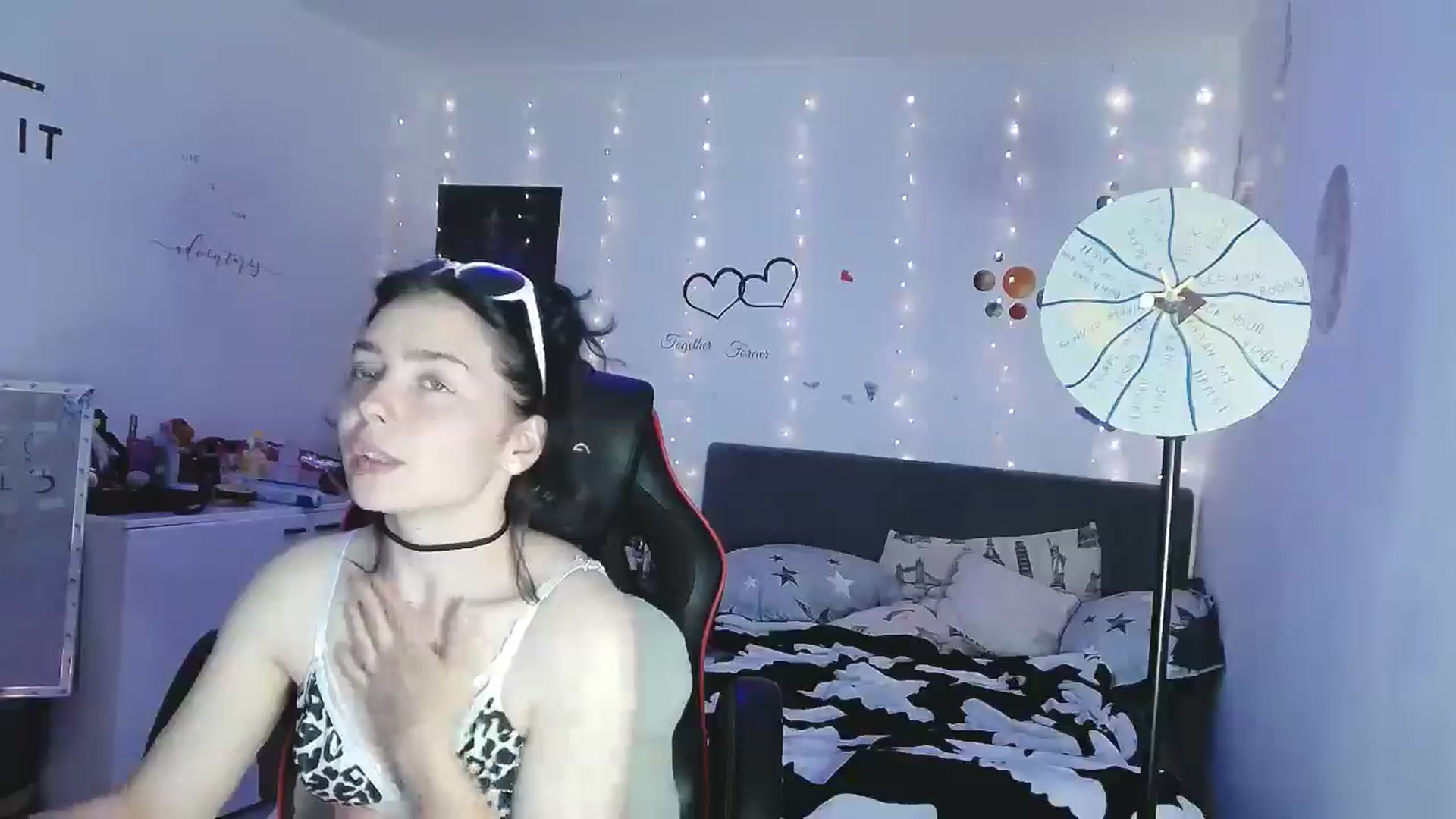 Gallery image thumbnail from YreneA's myfreecams stream on, 05/04/2025, 19:07 image 19 of 20