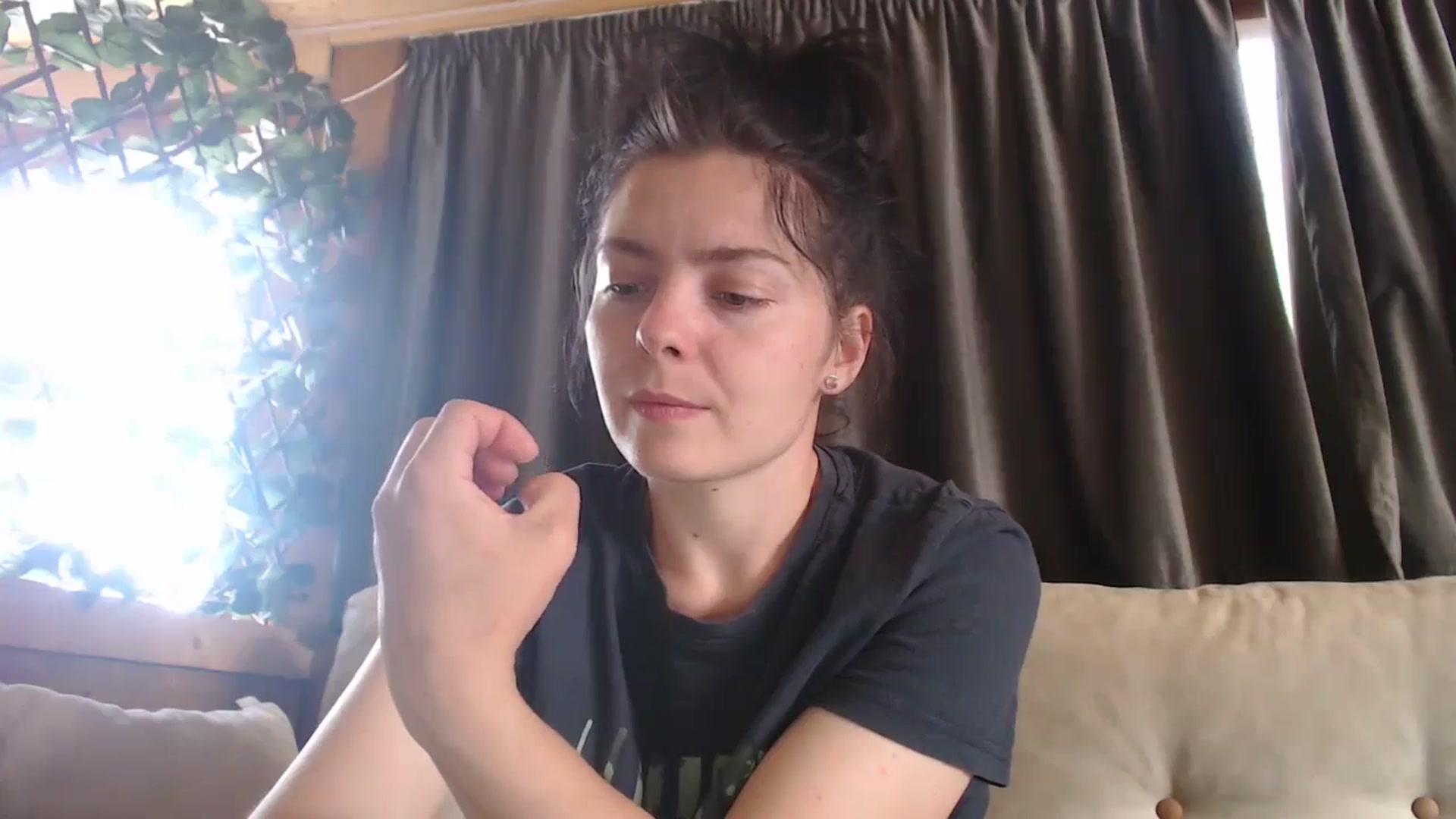 Gallery image thumbnail from YreneA's myfreecams stream on, 05/05/2025, 15:10 image 6 of 20