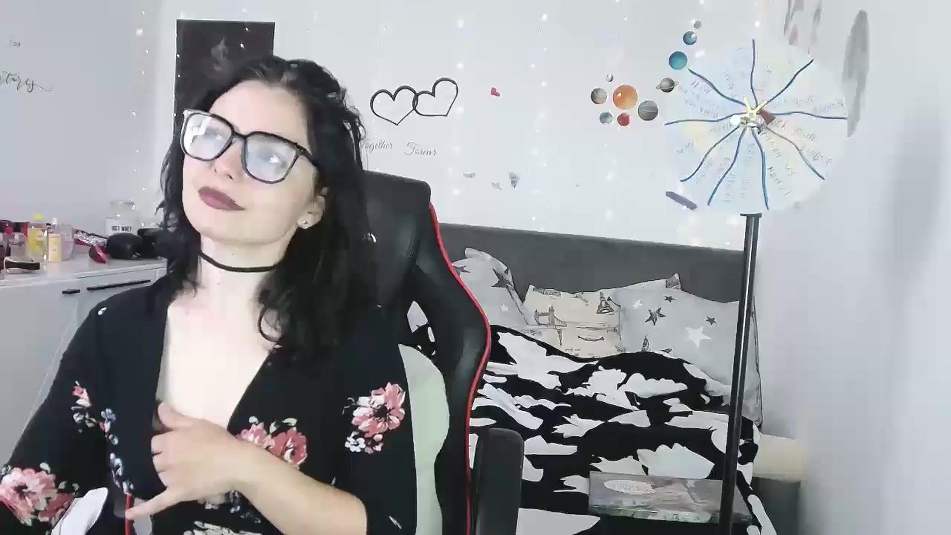 Gallery image thumbnail from YreneA's myfreecams stream on, 05/06/2025, 06:09 image 18 of 20