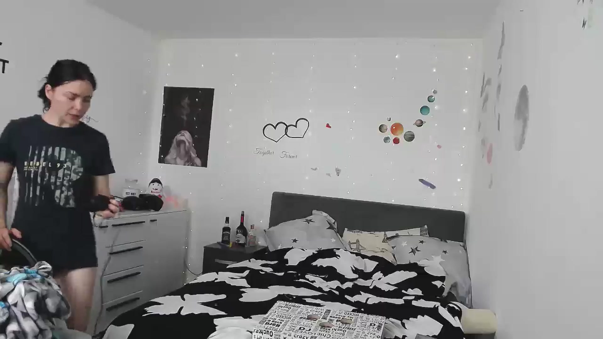 Gallery image thumbnail from YreneA's myfreecams stream on, 05/06/2025, 07:54 image 9 of 20