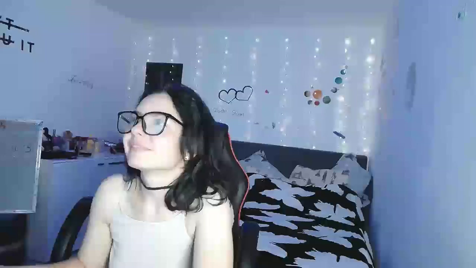 Gallery image thumbnail from YreneA's myfreecams stream on, 05/06/2025, 17:57 image 4 of 20