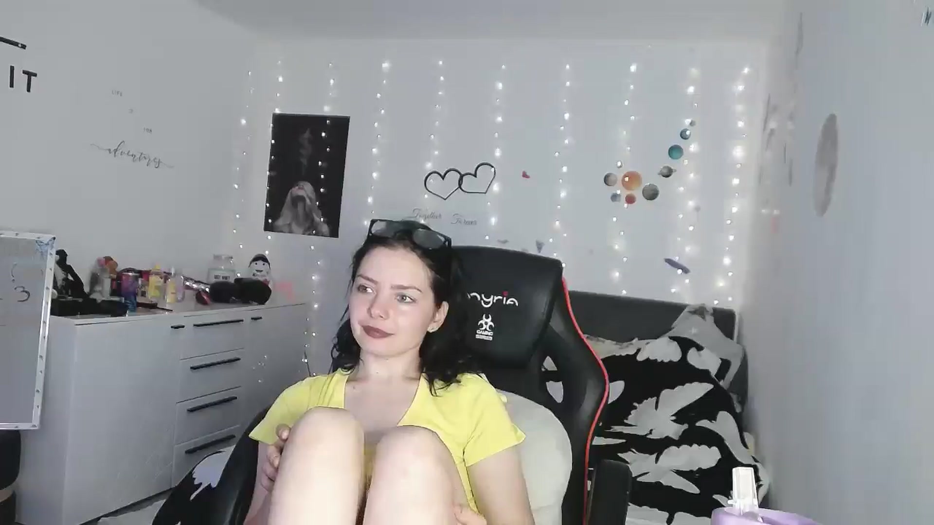 Gallery image thumbnail from YreneA's myfreecams stream on, 05/07/2025, 08:24 image 14 of 20