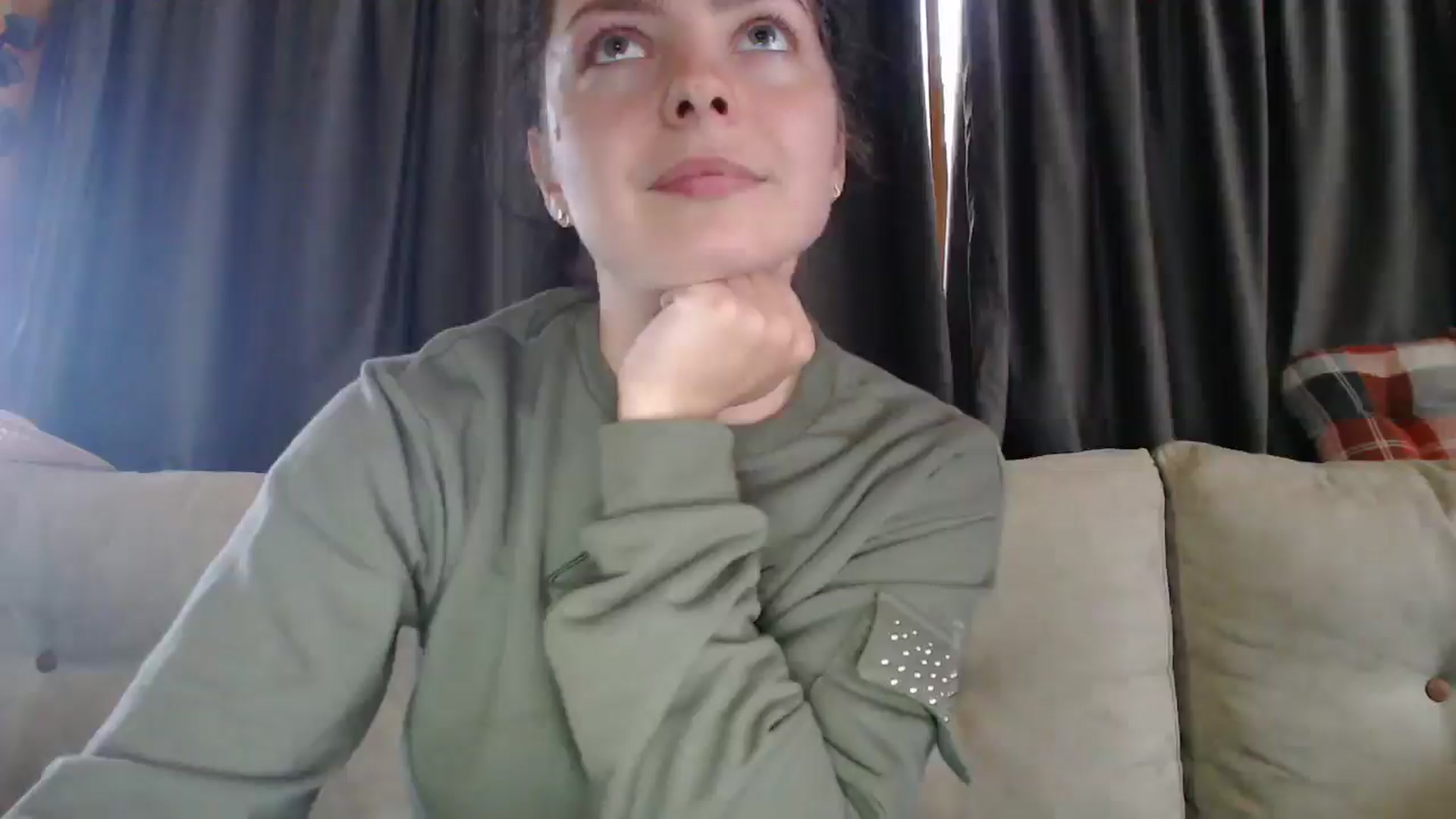 Gallery image thumbnail from YreneA's myfreecams stream on, 05/08/2025, 16:46 image 11 of 20