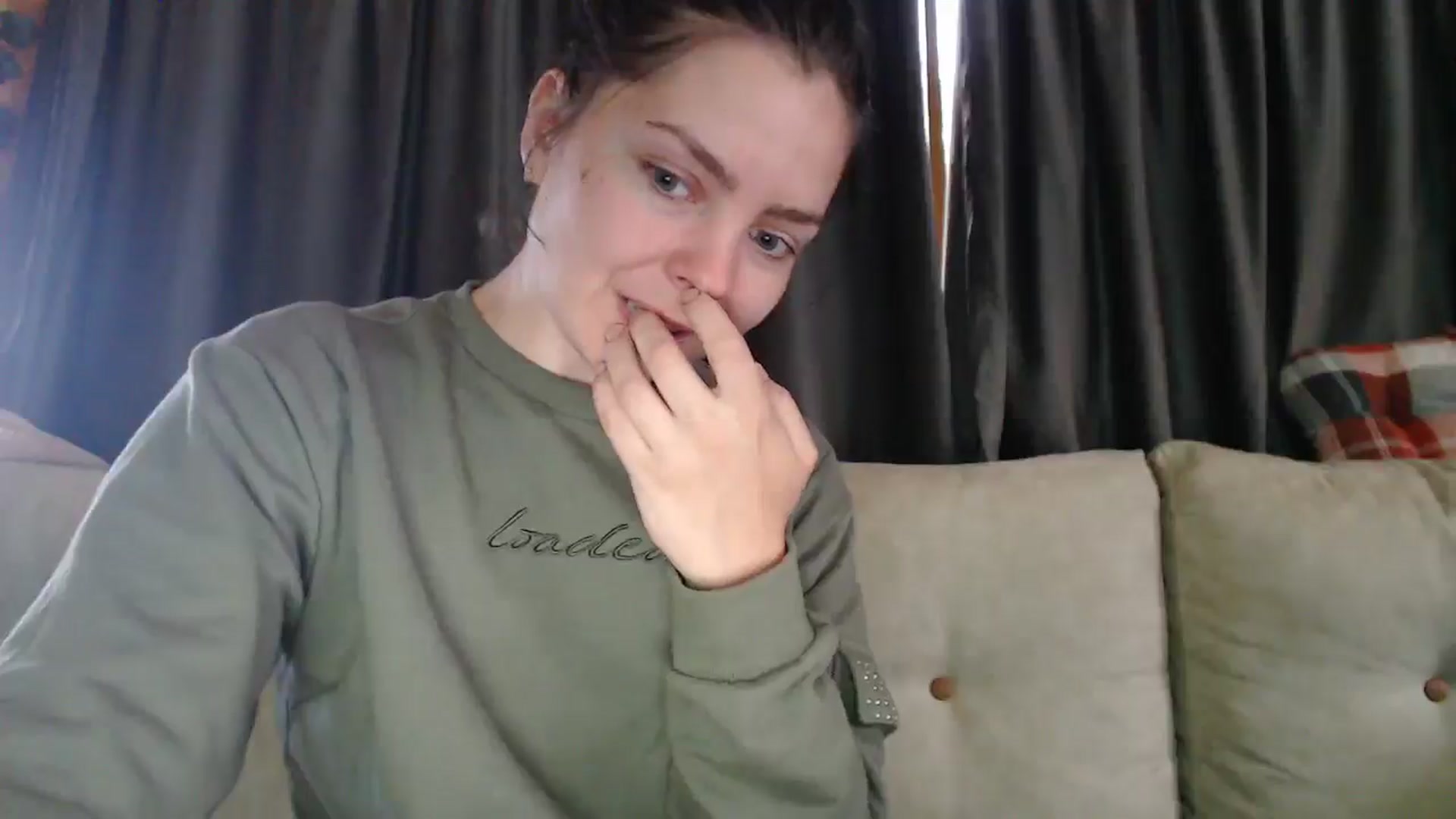 Gallery image thumbnail from YreneA's myfreecams stream on, 05/08/2025, 16:46 image 16 of 20