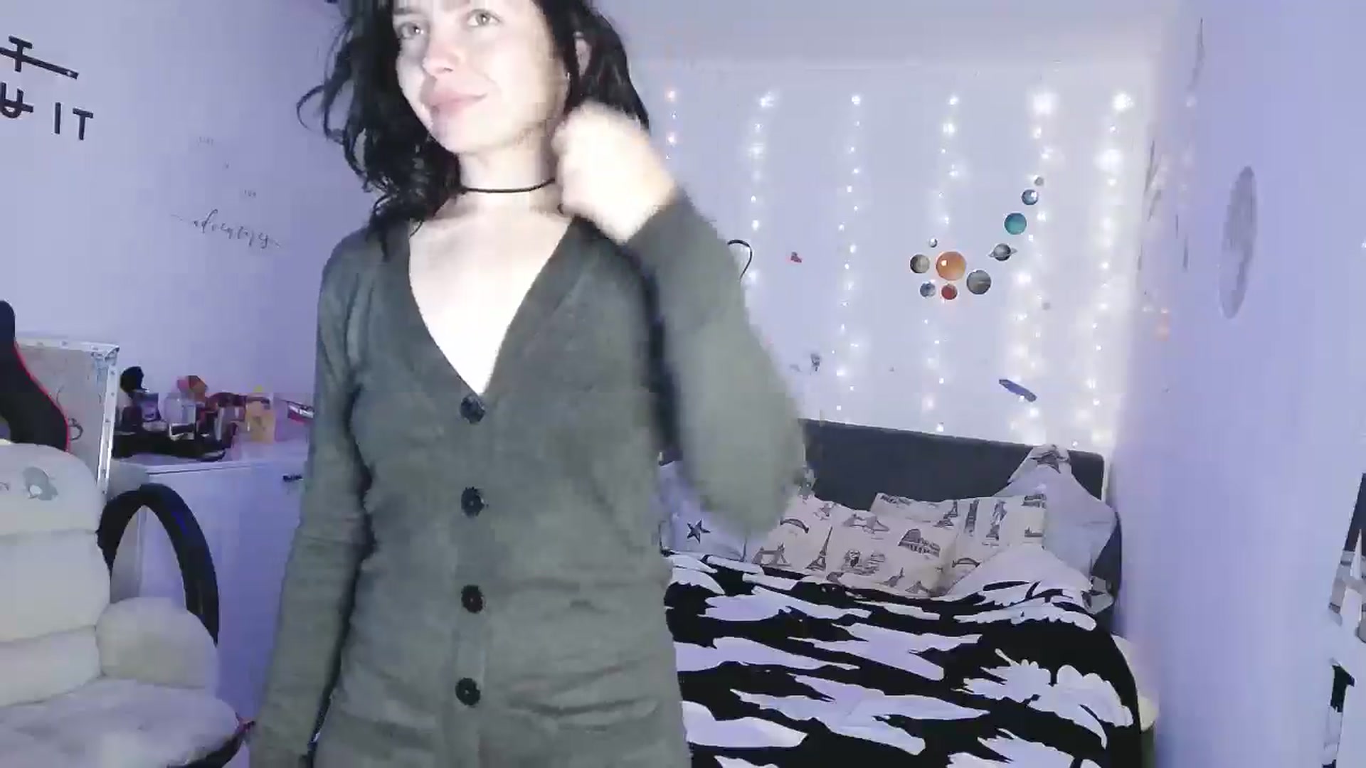 Gallery image thumbnail from YreneA's myfreecams stream on, 05/08/2025, 18:50 image 3 of 20