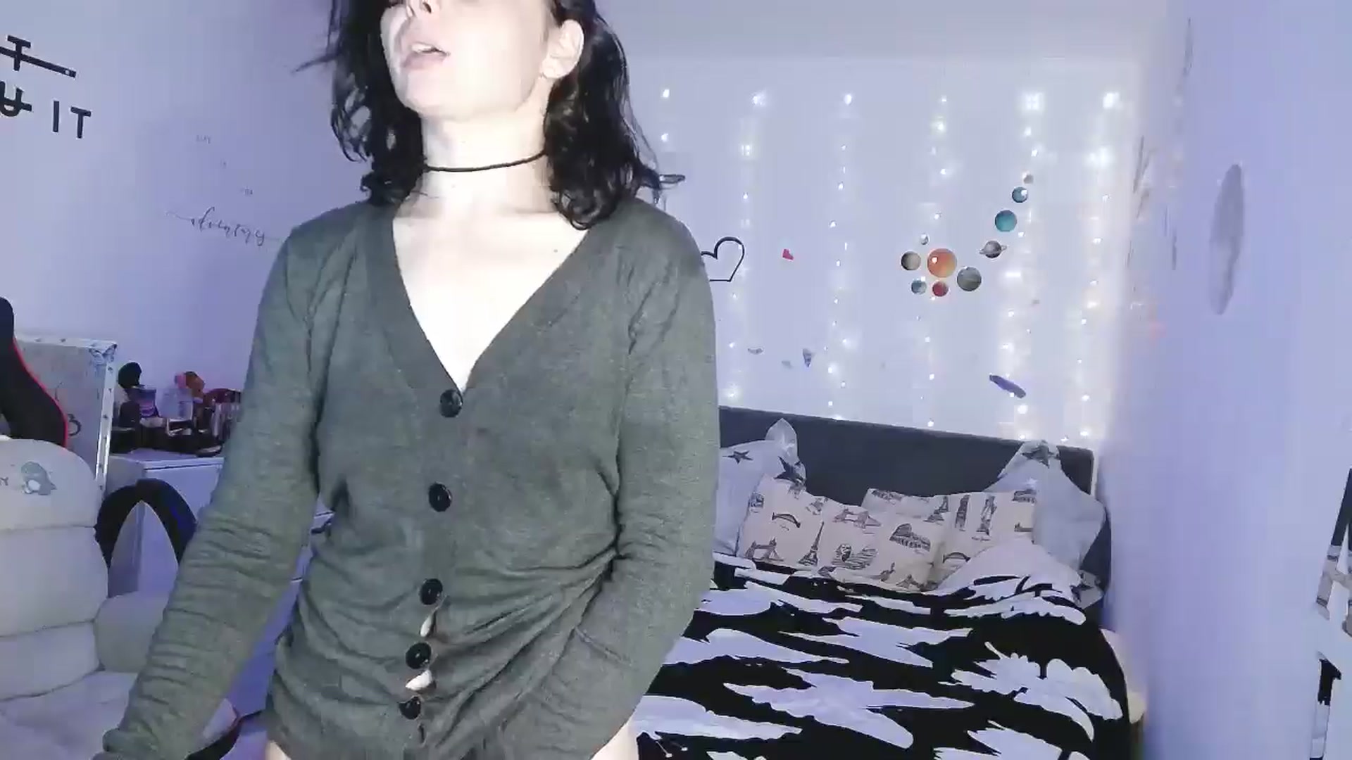 Gallery image thumbnail from YreneA's myfreecams stream on, 05/08/2025, 18:50 image 13 of 20