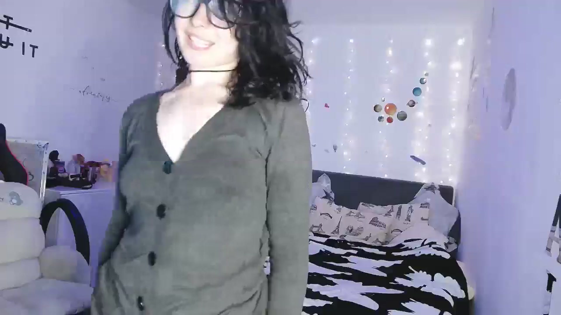 Gallery image thumbnail from YreneA's myfreecams stream on, 05/08/2025, 18:50 image 11 of 20