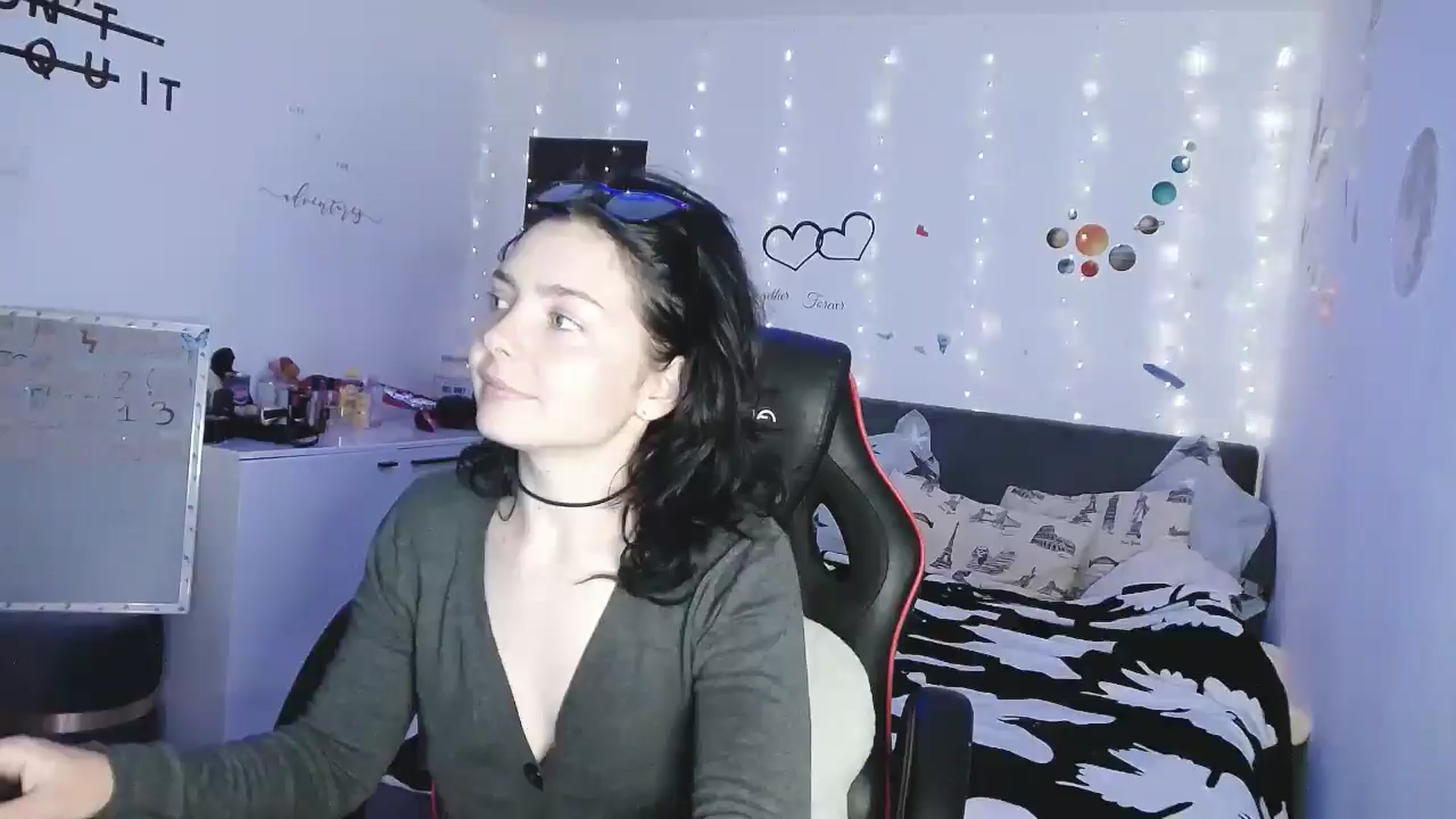 Gallery image thumbnail from YreneA's myfreecams stream on, 05/08/2025, 19:09 image 9 of 20